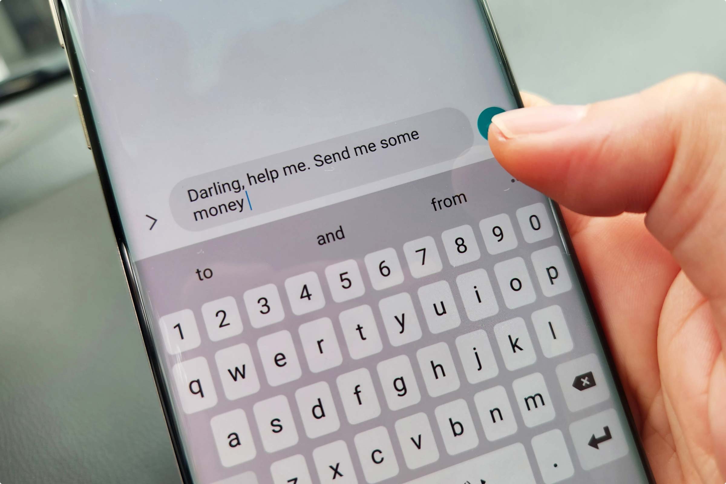 Swiping Right Heres How To Stay Safe From Romance Scams Anz 4768